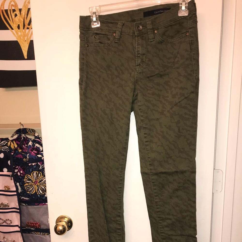 Calvin Klein size 4 camo jeans